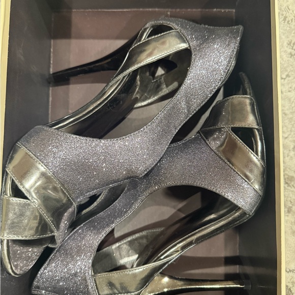 Elegant Silver Guess Women's Heels - Picture 1 of 6